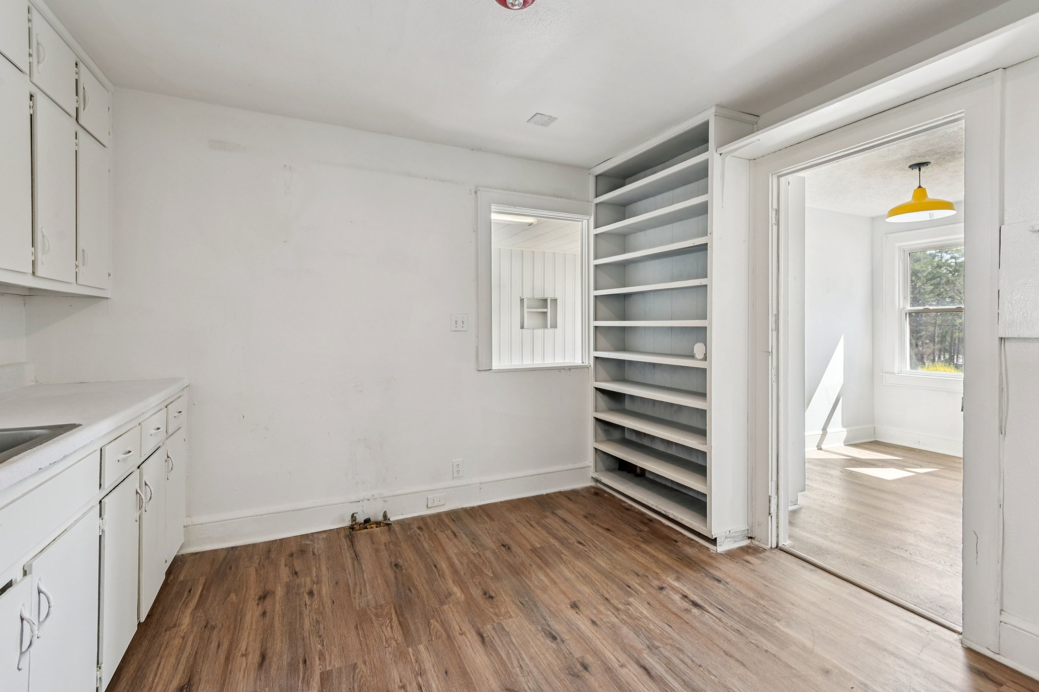 Temple Rd E-S0603-016.jpg