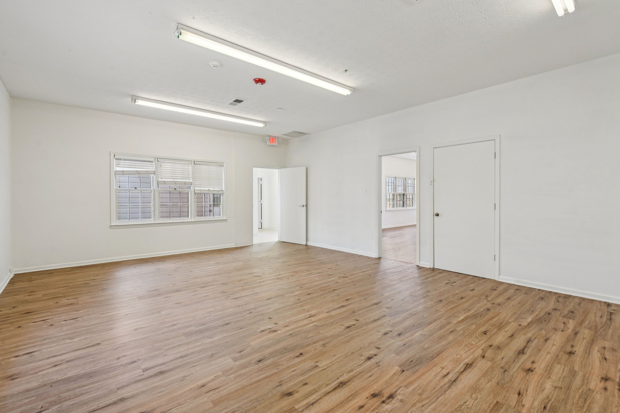 Temple Rd E-S0603-030.jpg