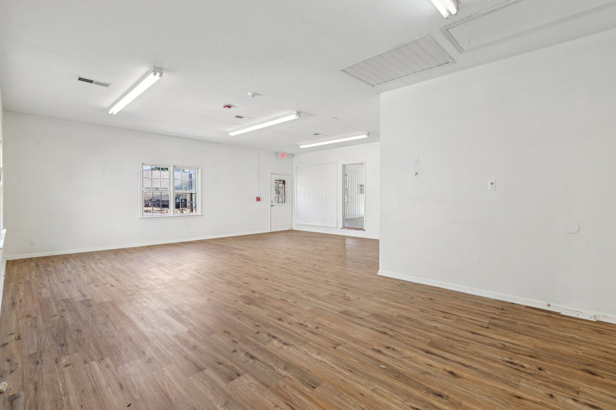 Temple Rd E-S0603-033.jpg