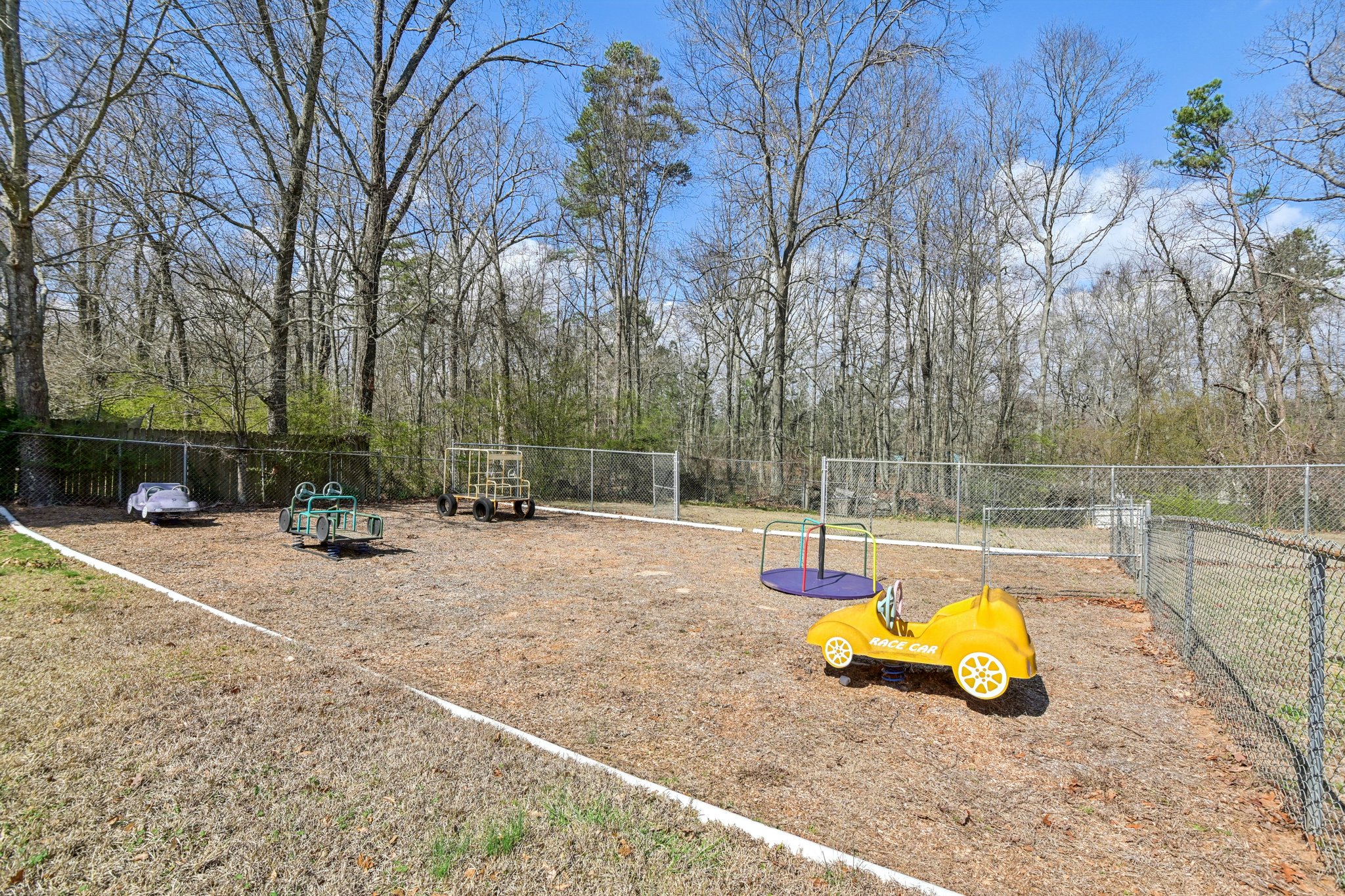 Temple Rd E-S0603-059.jpg