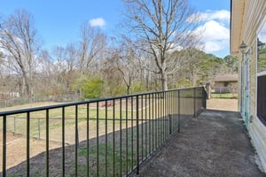 Temple Rd E-S0603-062.jpg