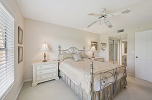 Wexford Blvd 824-S2908-023.jpg