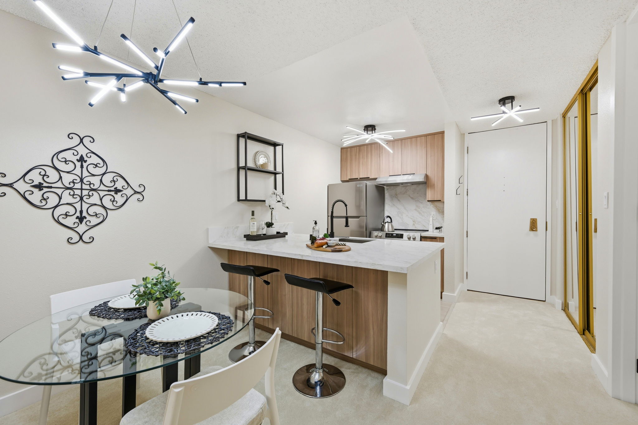 013_F8_8246 Shelter Creek Ln 8246