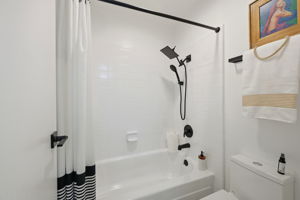 021_F8_8246 Shelter Creek Ln 8246