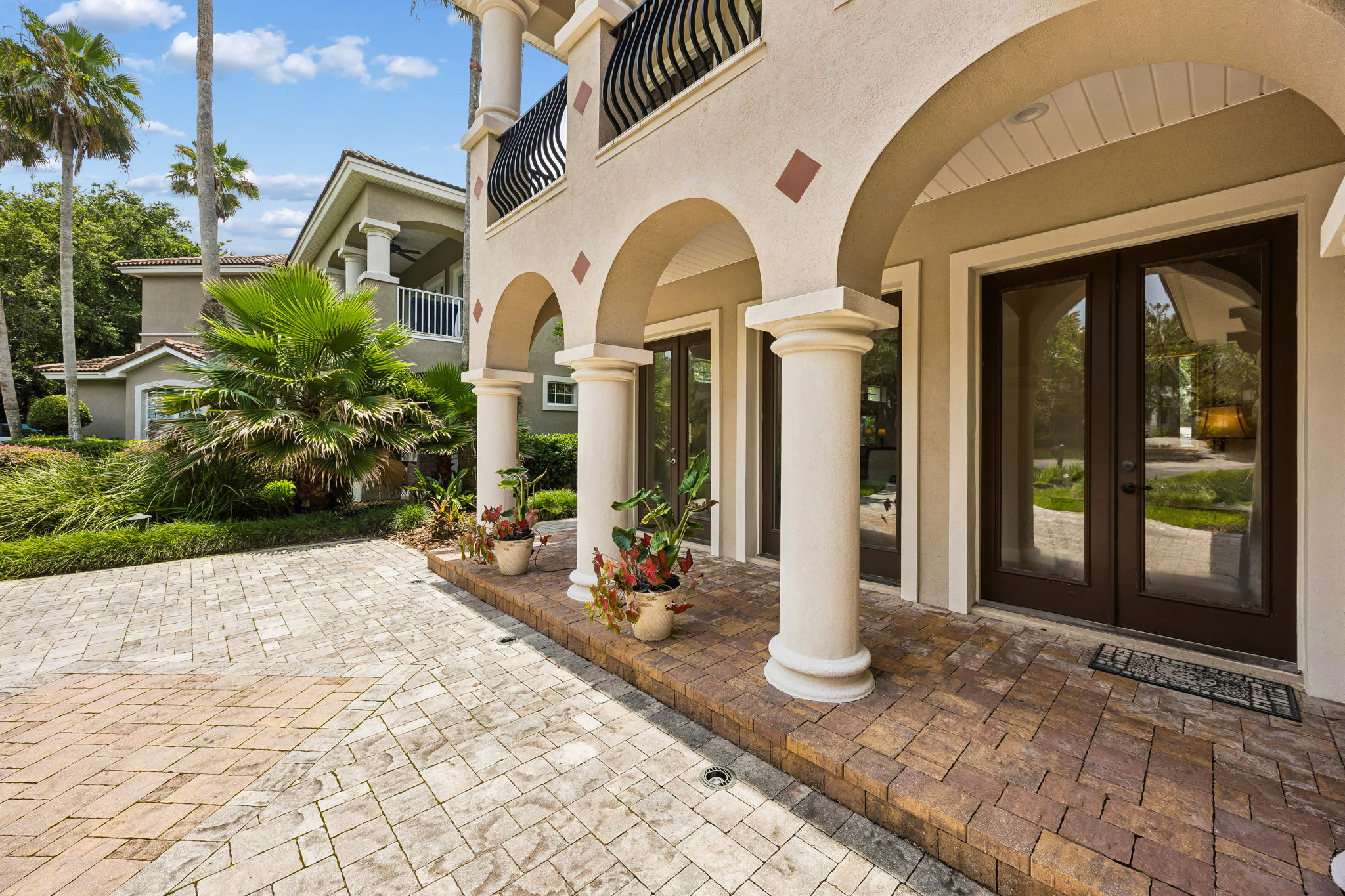 Front Entry Detail