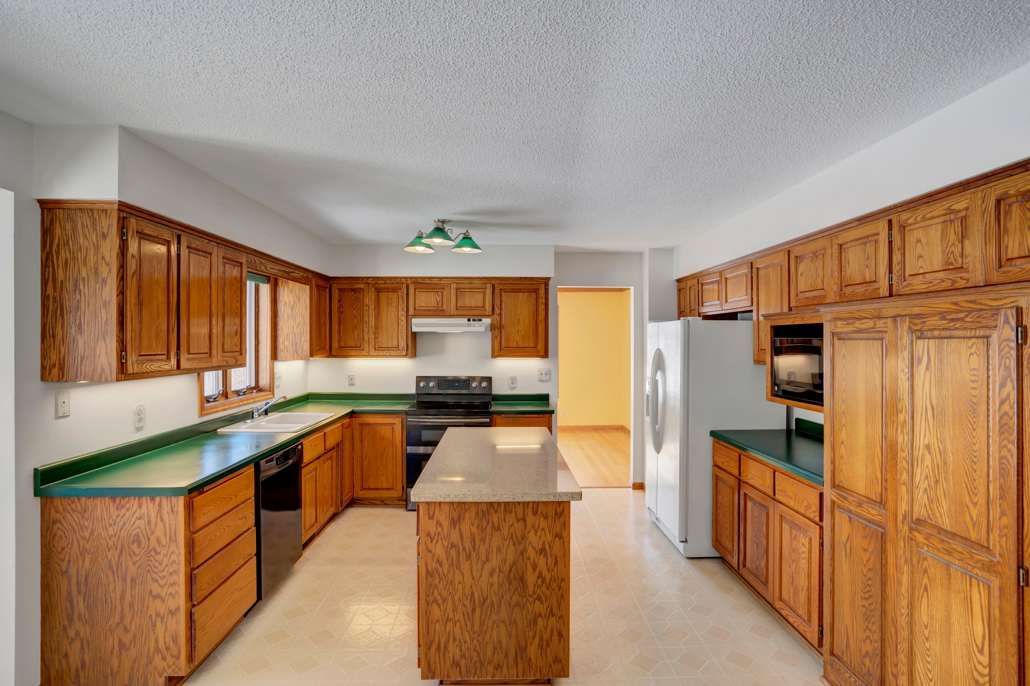 825 Amundson Dr, Stillwater, MN 55082, USA Photo 12