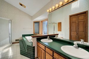 825 Amundson Dr, Stillwater, MN 55082, USA Photo 25