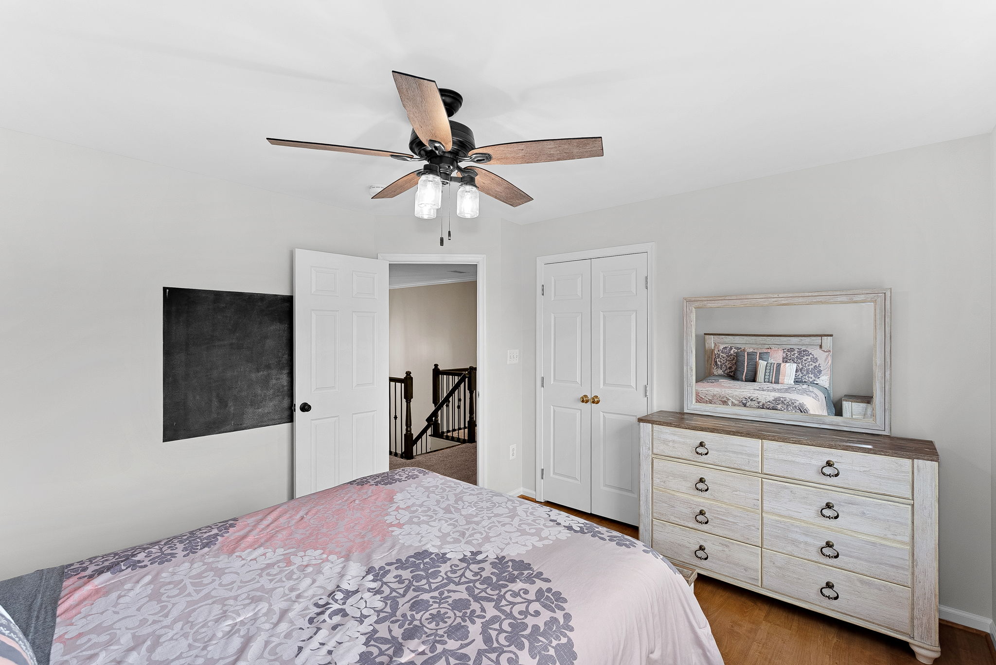  Photo 65