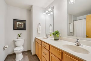 Owner's suite full bathroom - remodeled with a lifetime transferable warranty