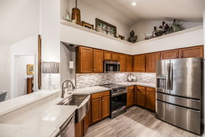  Photo 46