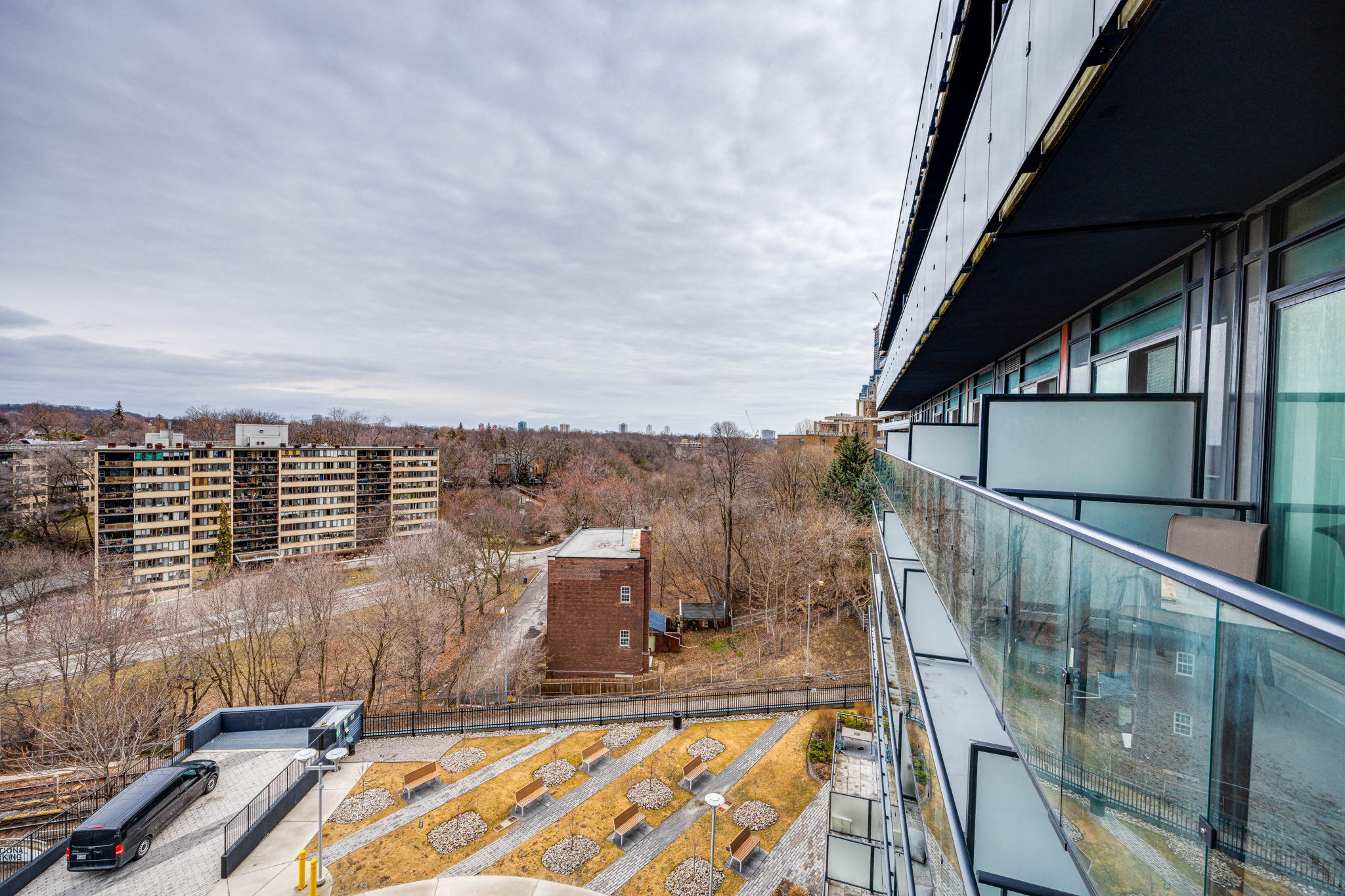 Toronto property showcase — delivered property photograph 24