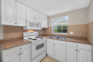 Kitchen 1 of 3