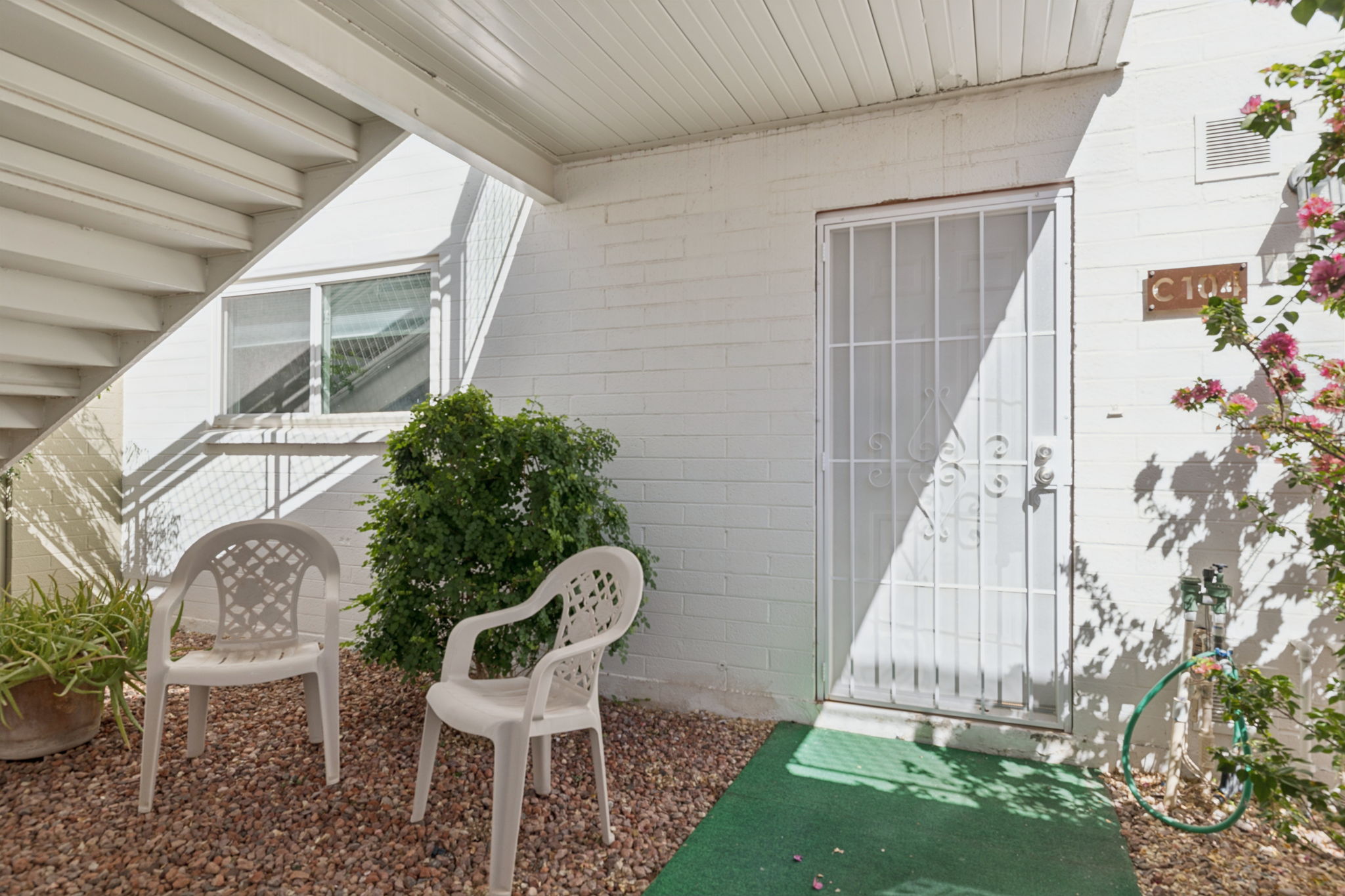 825 Hayden Rd C-104 - 001