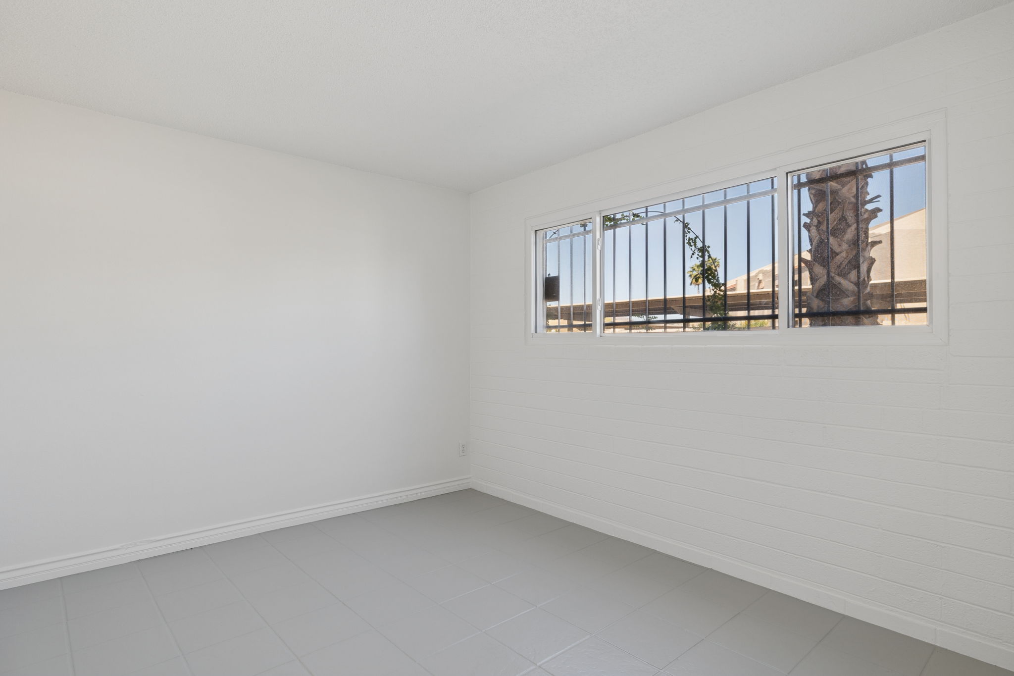 825 Hayden Rd C-104 - 014