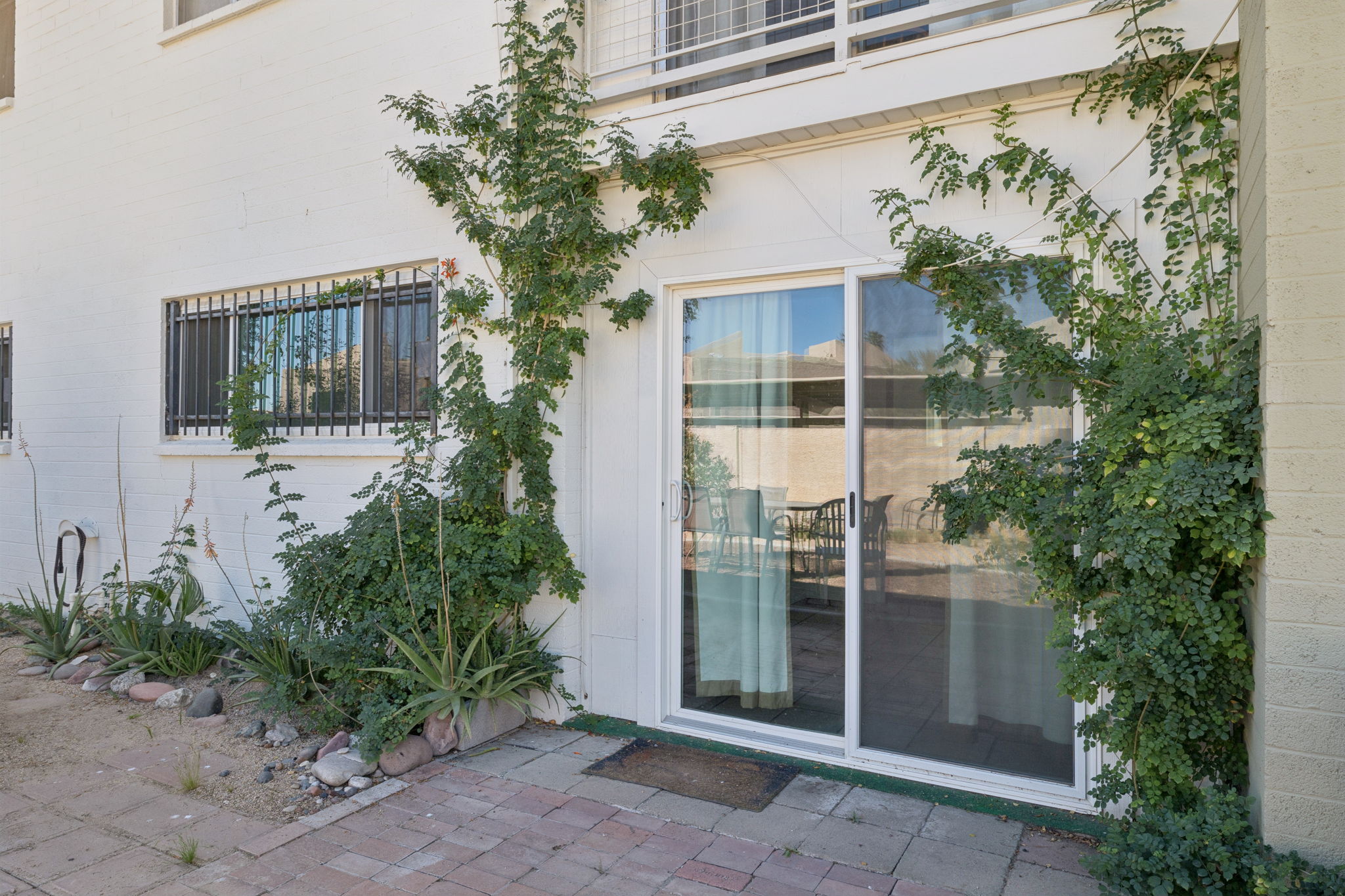 825 Hayden Rd C-104 - 016