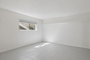 825 Hayden Rd C-104 - 002