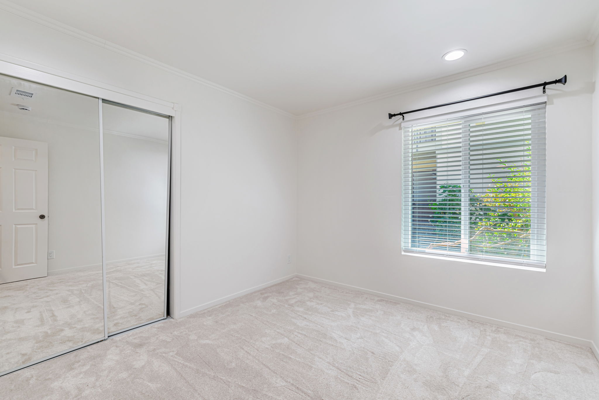 022_825 Oak Grove Rd 15