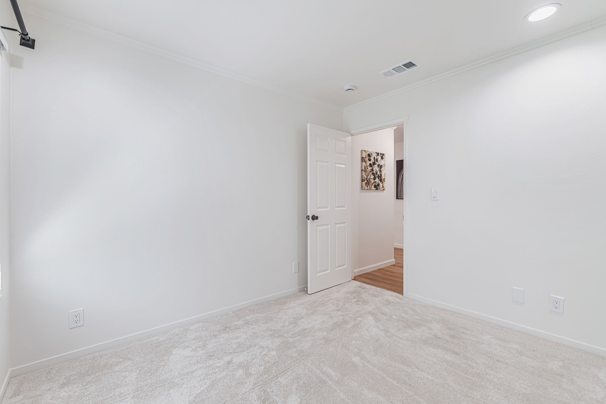 024_825 Oak Grove Rd 15