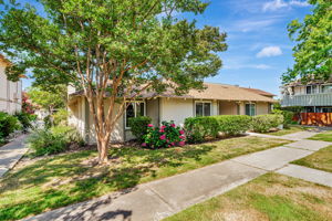 002_825 Oak Grove Rd 15