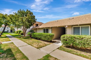 003_825 Oak Grove Rd 15