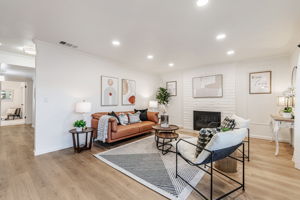 004_825 Oak Grove Rd 15
