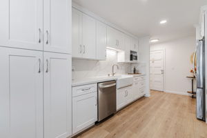 014_825 Oak Grove Rd 15