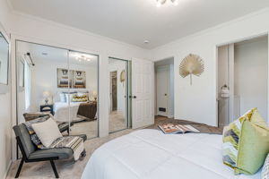 020_825 Oak Grove Rd 15