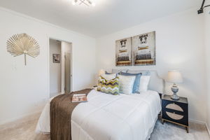 021_825 Oak Grove Rd 15