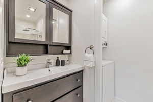 031_825 Oak Grove Rd 15