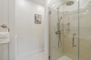 032_825 Oak Grove Rd 15