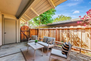 034_825 Oak Grove Rd 15