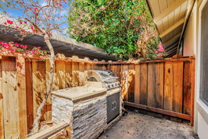 036_825 Oak Grove Rd 15