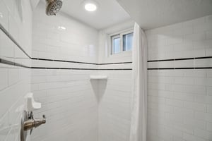 Princeton Ave-L1702-026.jpg