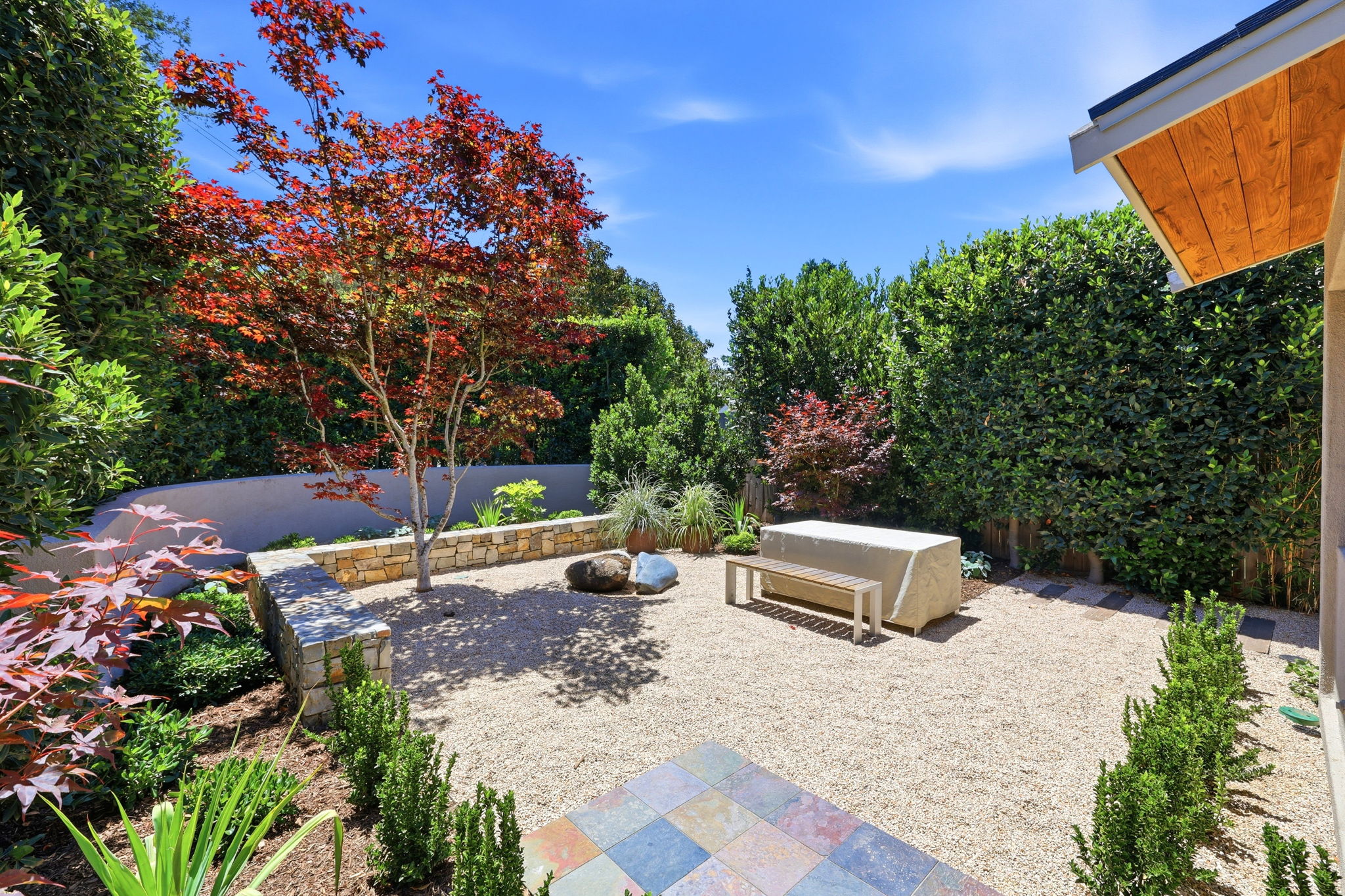 035_F8_825 Woodland Ave