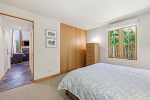 024_F8_825 Woodland Ave