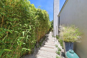 036_F8_825 Woodland Ave