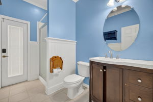 Guest Bathroom 3