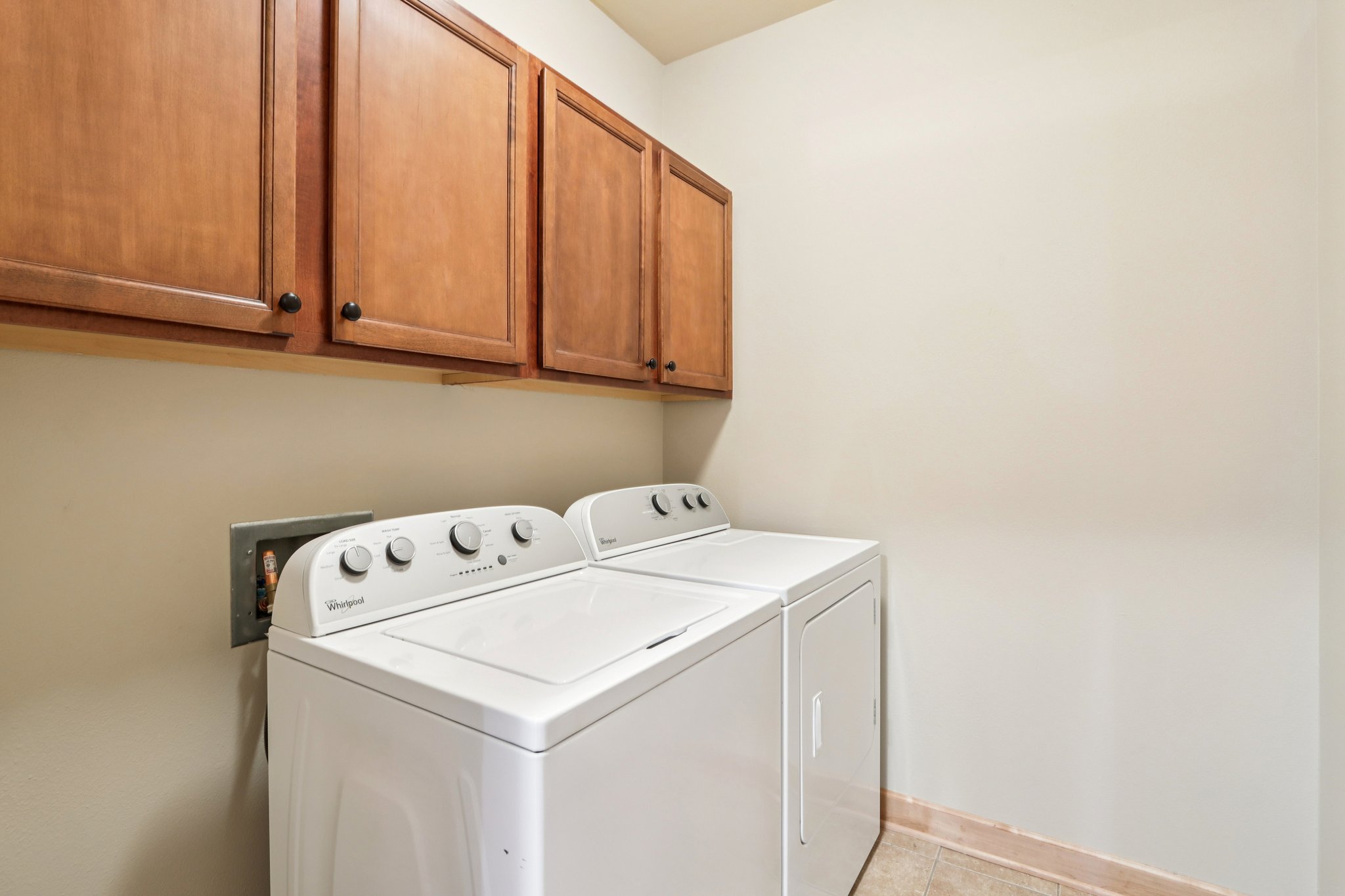 Mayo Dr 210-S2402-017.jpg