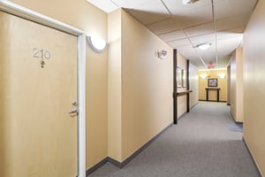 Mayo Dr 210-S2402-004.jpg