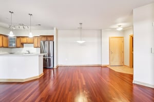 Mayo Dr 210-S2402-012.jpg