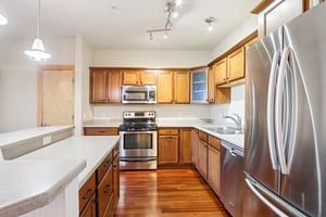 Mayo Dr 210-S2402-015.jpg