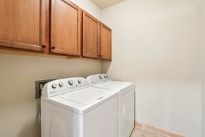 Mayo Dr 210-S2402-017.jpg