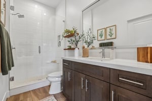 E McCarroll Dr-S2409-026.jpg