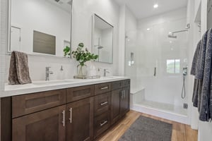 E McCarroll Dr-S2409-040.jpg