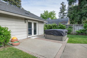  Photo 41