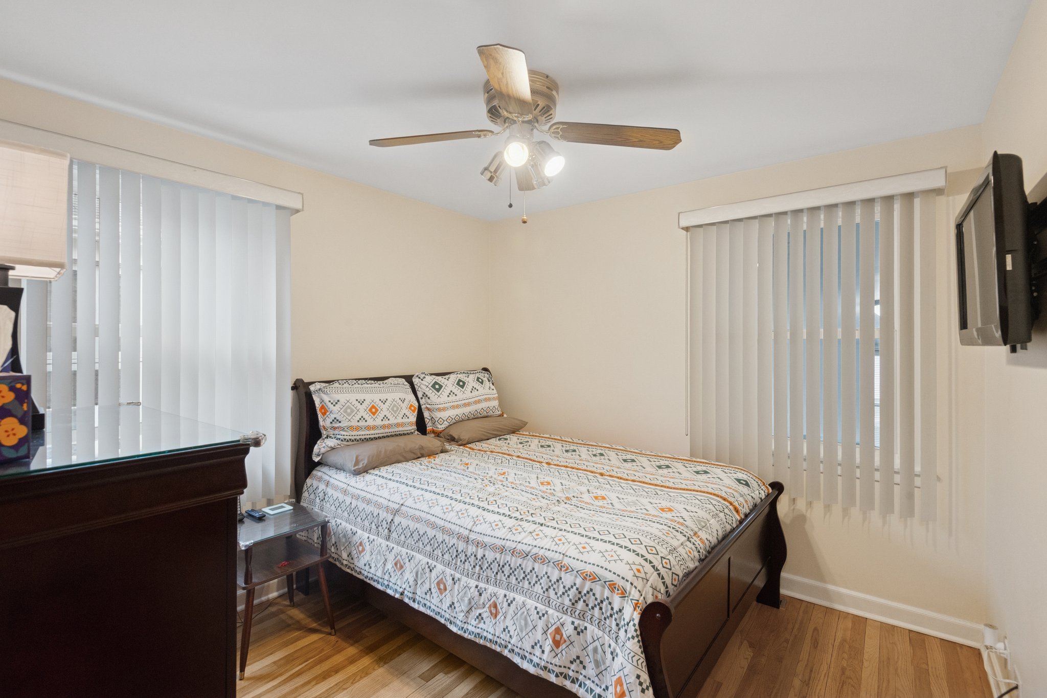 826 Brown Ave_007.jpg