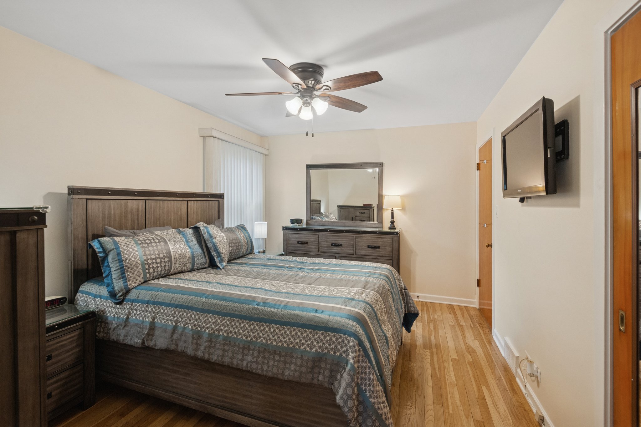 826 Brown Ave_010.jpg