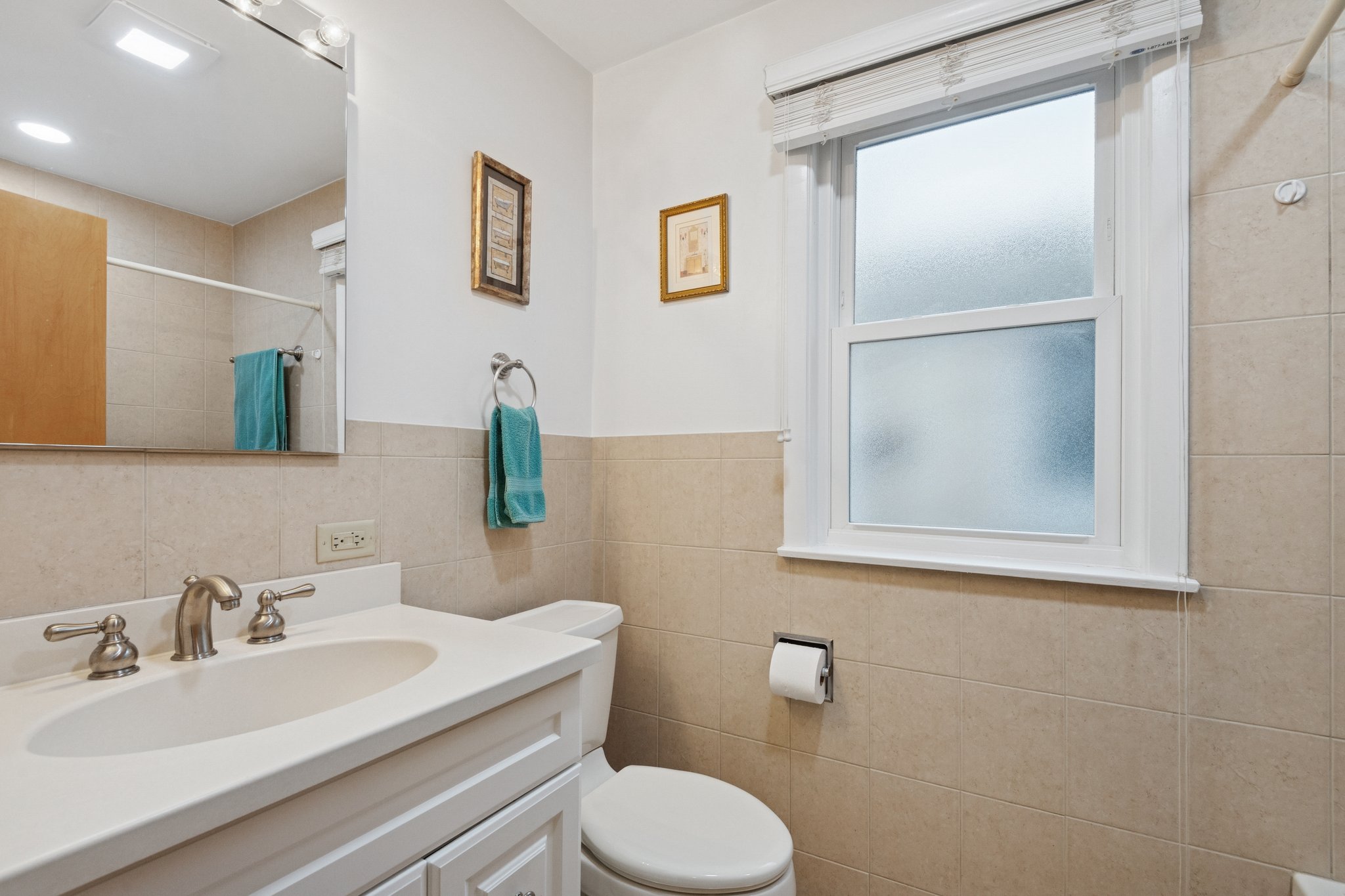 826 Brown Ave_011.jpg