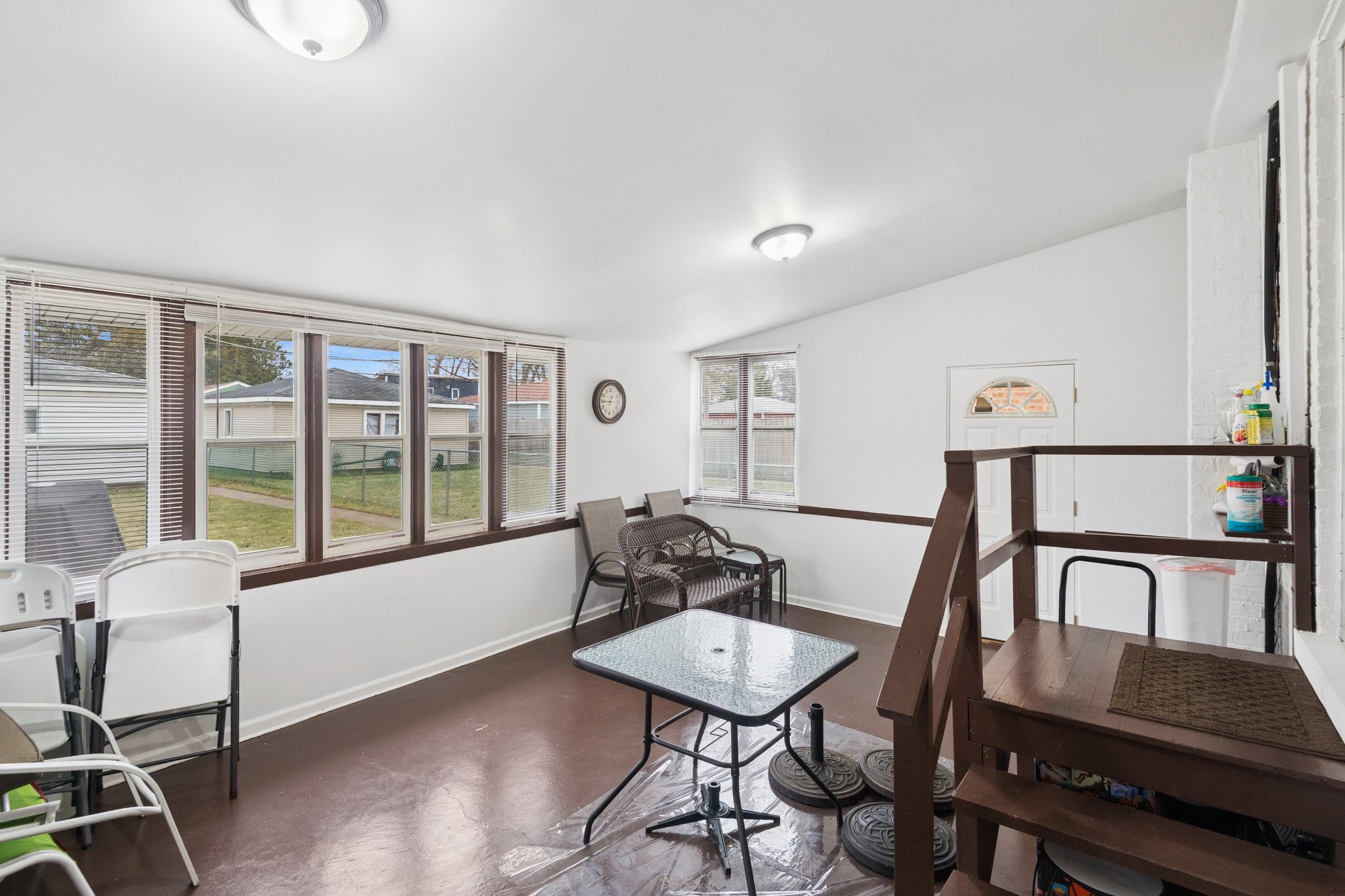 826 Brown Ave_013.jpg