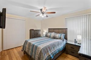 826 Brown Ave_008.jpg